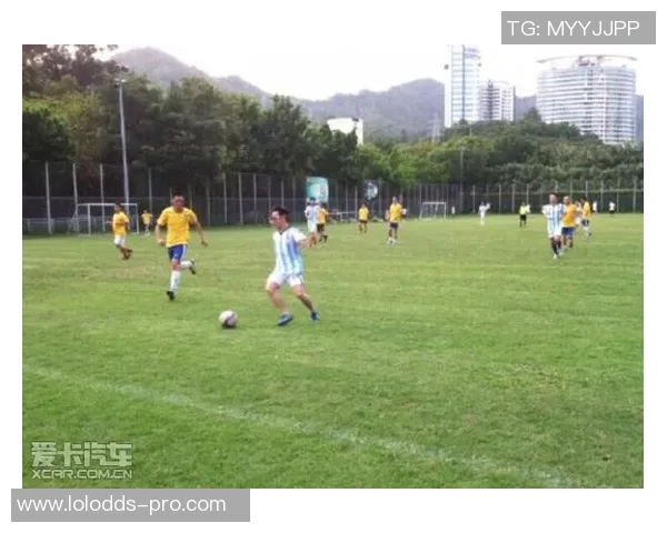 友谊赛精彩回顾拜仁逆转战胜AC米兰全场高潮瞬间解析