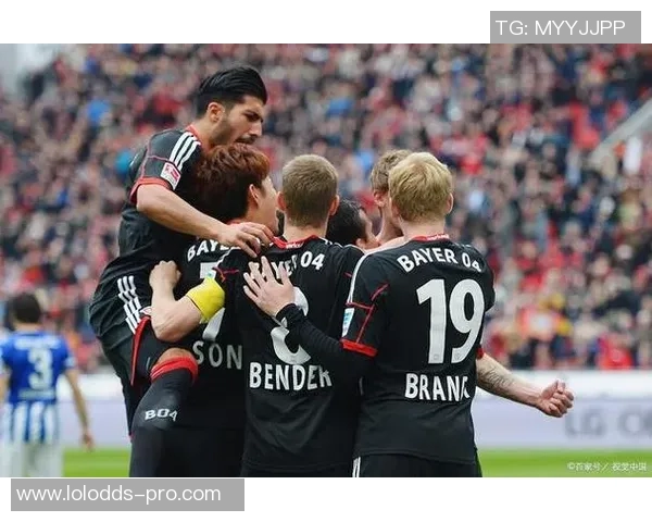 德甲精彩对决那不勒斯与本菲卡战成平局全场高潮迭起集锦回顾