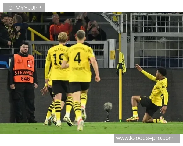 德甲惊现冷门多特蒙德逆转巴萨神扑瞬间震撼全场