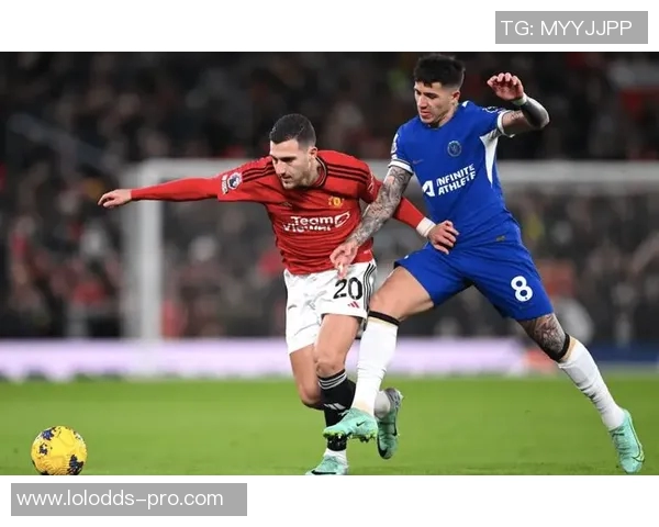 欧冠激战:利物浦与曼城平局后点球大战引发全场狂欢解析