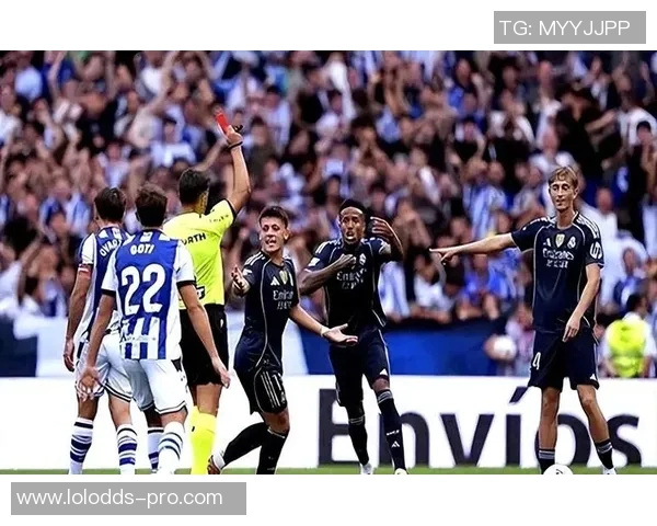 波尔图逆袭皇马5-1神奇扑救引发争议判罚全场沸腾