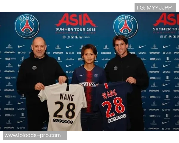 巴黎圣日耳曼友谊赛大胜曼联精彩集锦绝杀瞬间引爆全场